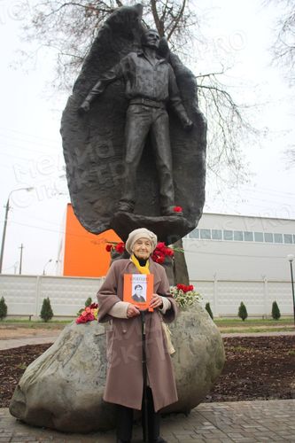 Книга «Крокодил идет по городу» — фото 17